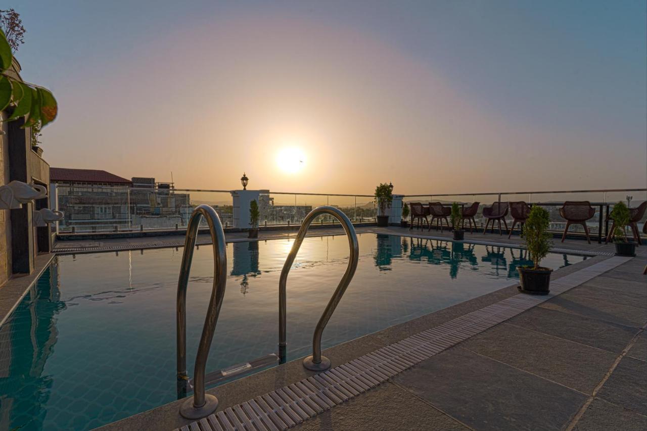 Revaas Lake View Boutique Stay Udaipur Extérieur photo