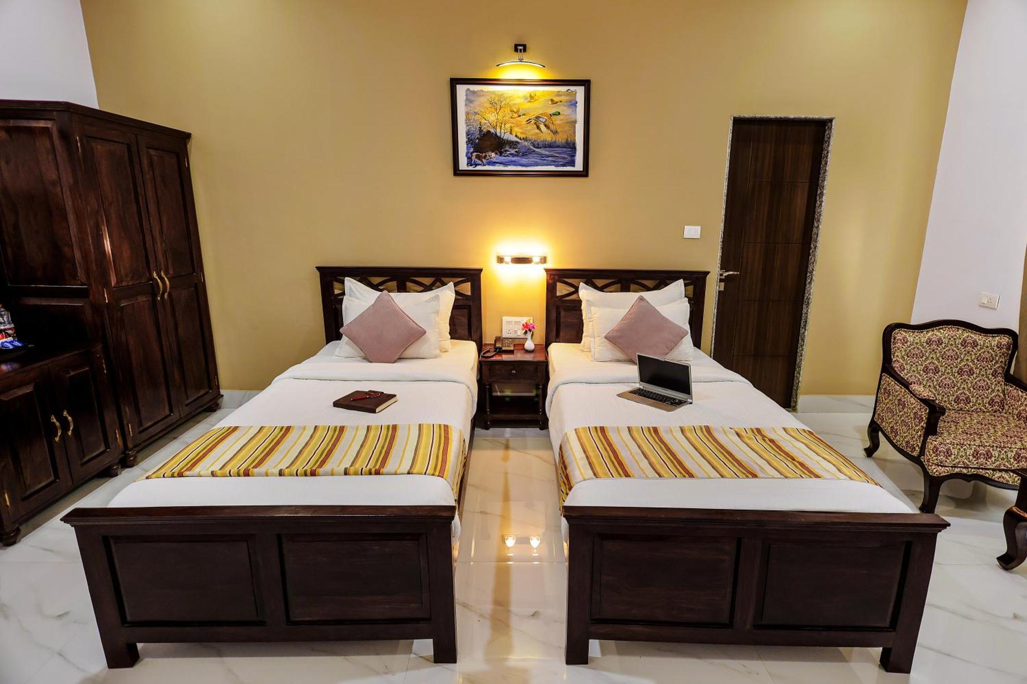 Revaas Lake View Boutique Stay Udaipur Extérieur photo